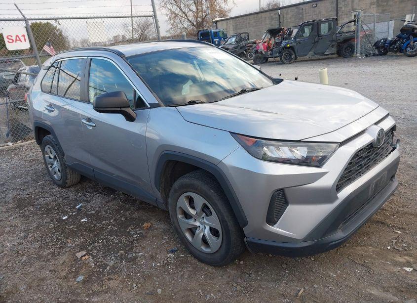 2020 Toyota Rav4 LE (VIN 2T3F1RFV6LC088438) main photo