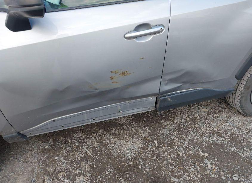 Photo 6 of 2020 Toyota Rav4 LE (VIN 2T3F1RFV6LC088438)