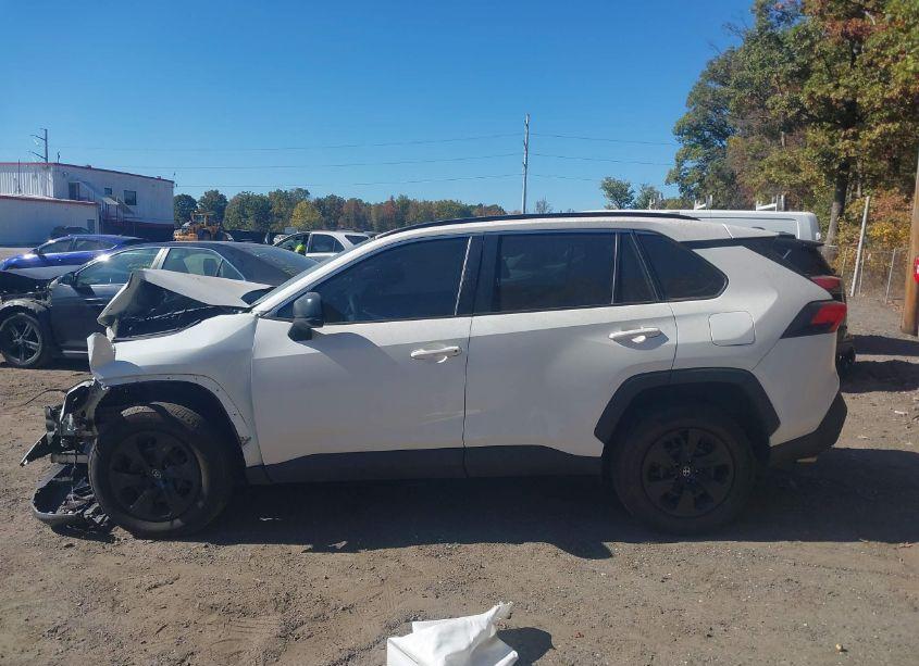 Photo 14 of 2020 Toyota Rav4 LE (VIN 2T3F1RFV6LC101768)