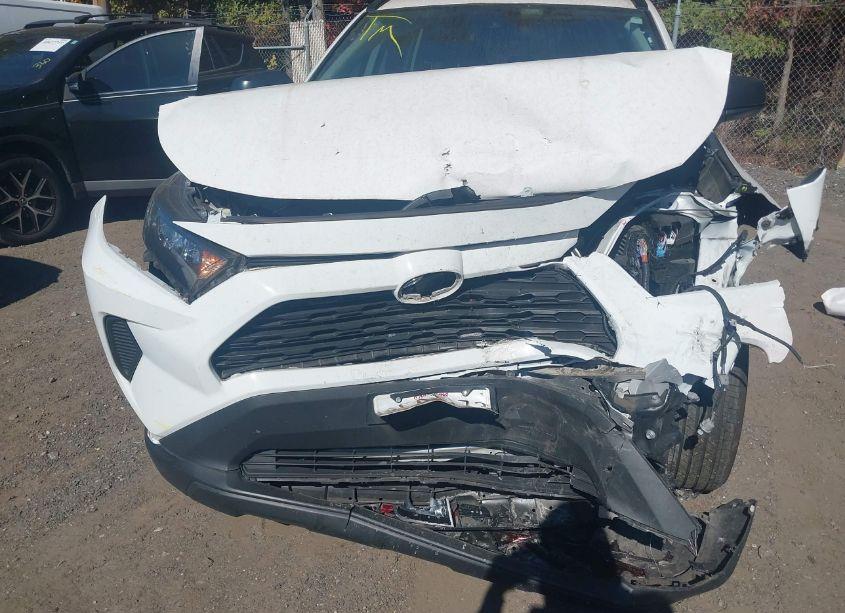 Photo 6 of 2020 Toyota Rav4 LE (VIN 2T3F1RFV6LC101768)