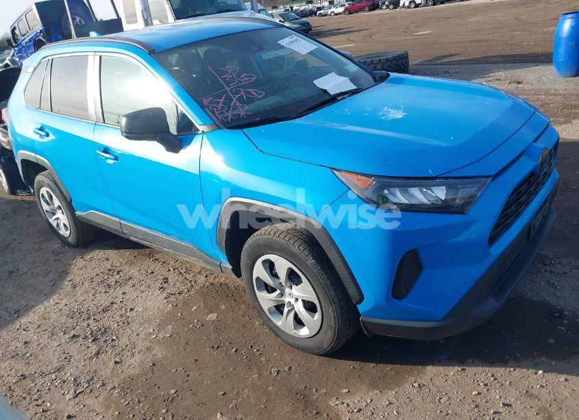 2020 Toyota Rav4 LE (VIN 2T3F1RFV6LW110842) main photo