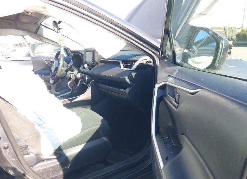 Photo 5 of 2021 Toyota Rav4 LE (VIN 2T3F1RFV6MW201935)