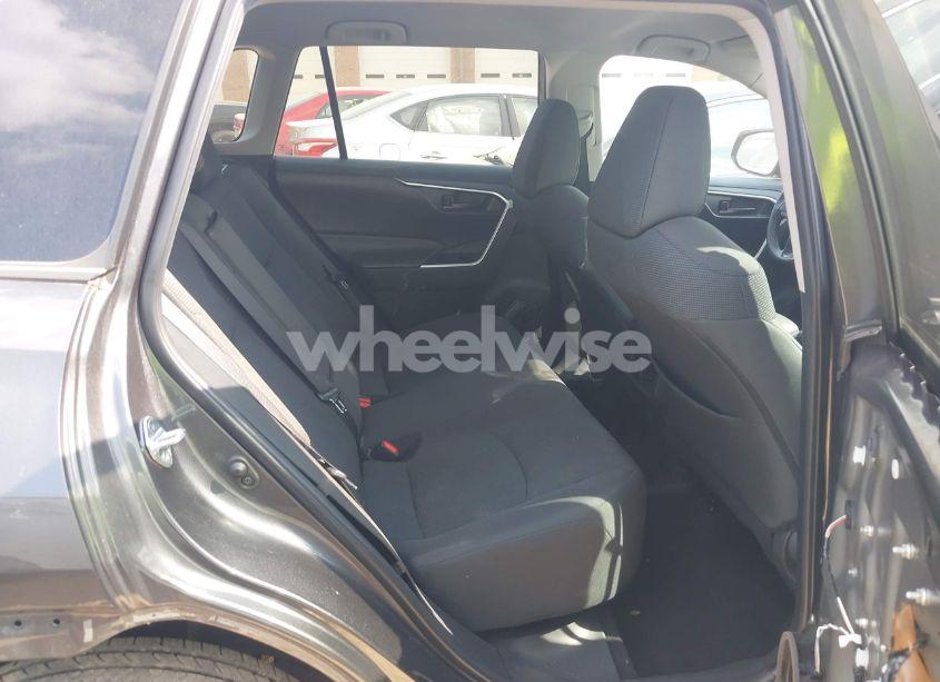 Photo 8 of 2022 Toyota Rav4 LE (VIN 2T3F1RFV6NC322161)