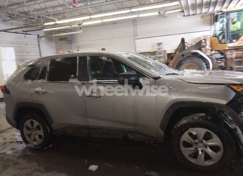 Photo 13 of 2022 Toyota Rav4 LE (VIN 2T3F1RFV6NW266138)