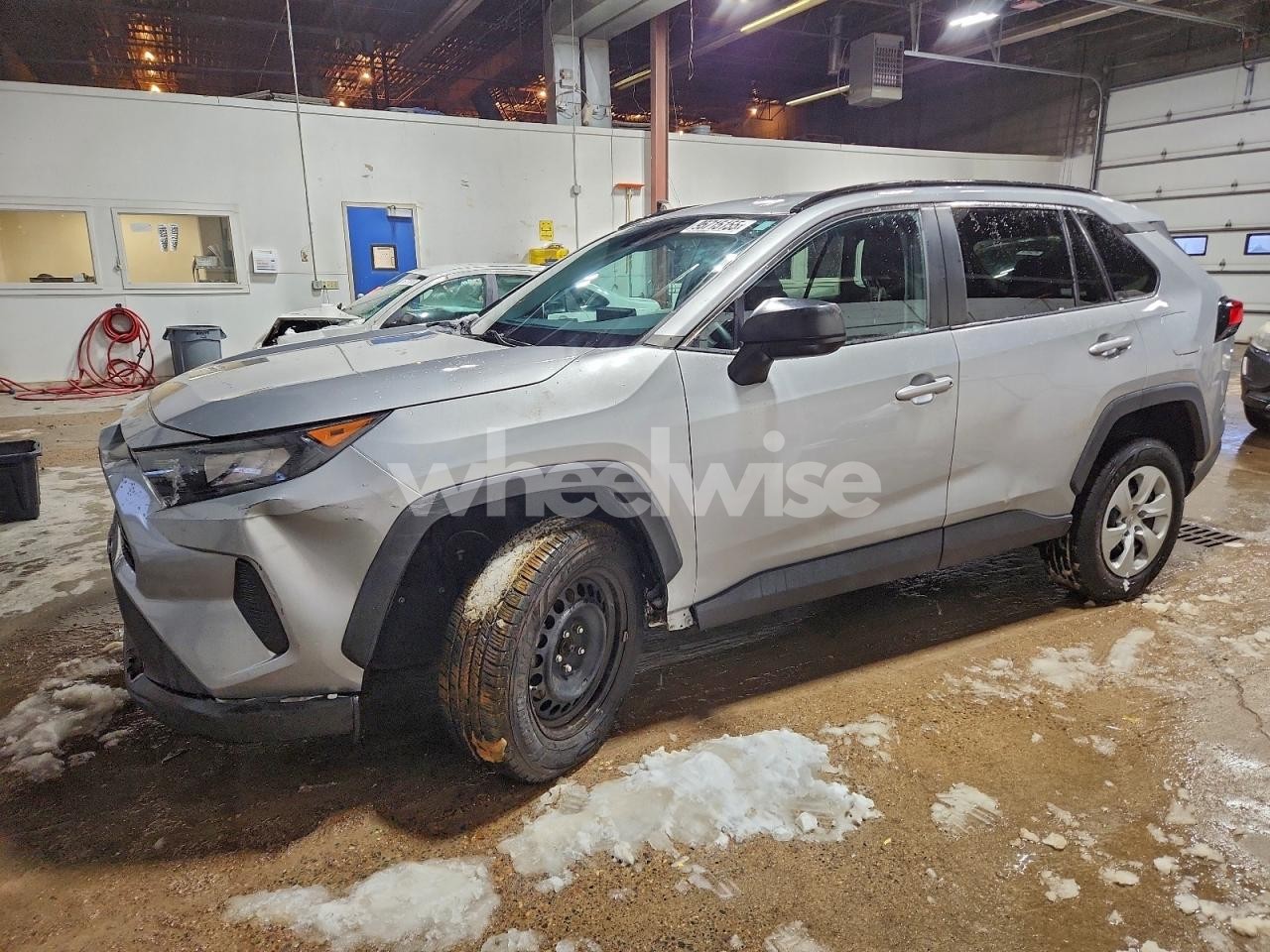2019 TOYOTA RAV4 LE (VIN 2T3F1RFV7KW076053) main photo