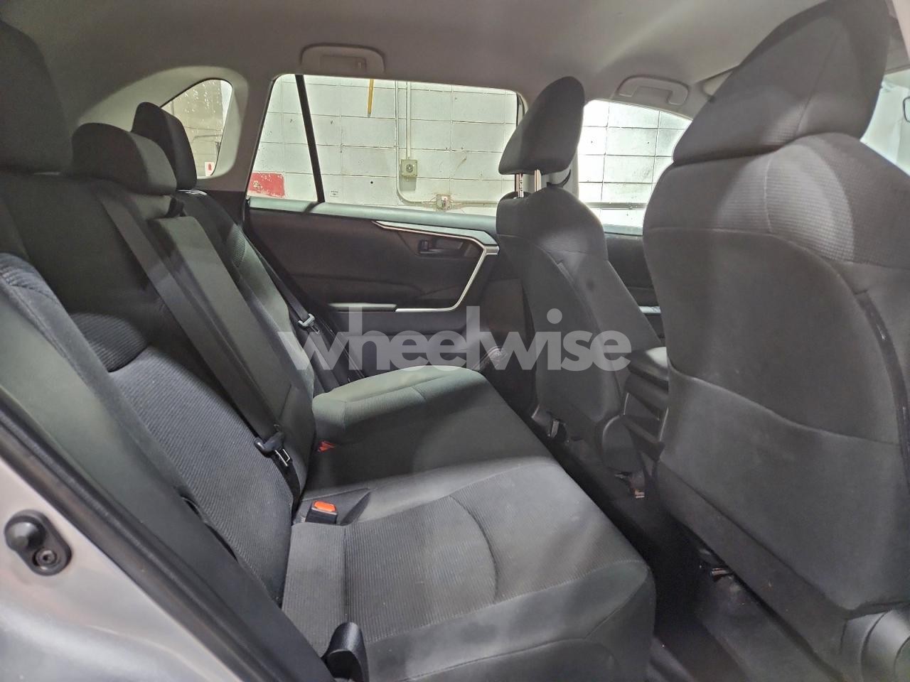 Photo 11 of 2019 TOYOTA RAV4 LE (VIN 2T3F1RFV7KW076053)