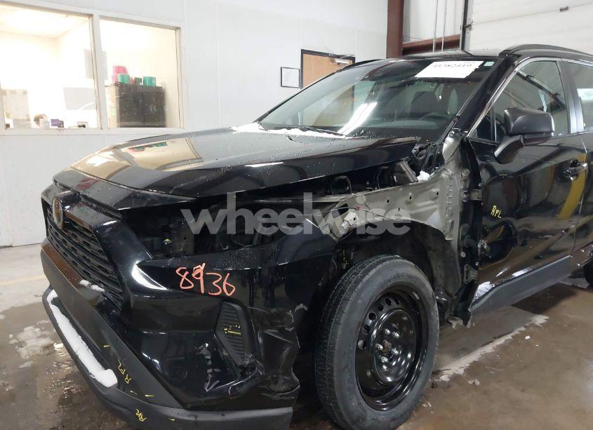 Photo 6 of 2020 Toyota Rav4 LE (VIN 2T3F1RFV7LC113699)
