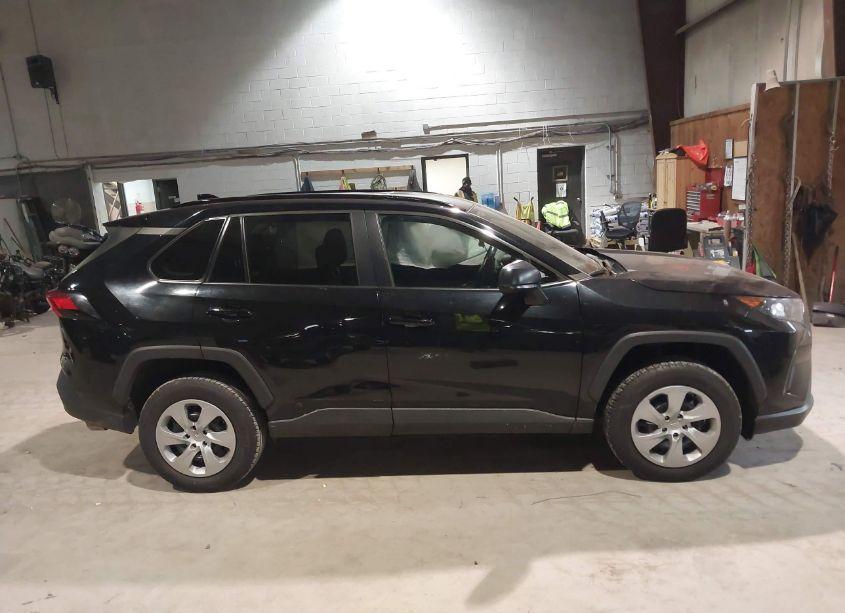 Photo 13 of 2020 Toyota Rav4 LE (VIN 2T3F1RFV7LW112616)