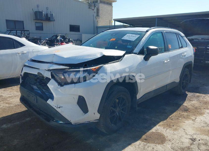 Photo 2 of 2020 Toyota Rav4 LE (VIN 2T3F1RFV7LW124233)