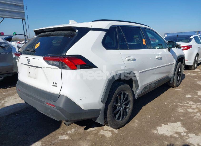 Photo 4 of 2020 Toyota Rav4 LE (VIN 2T3F1RFV7LW124233)