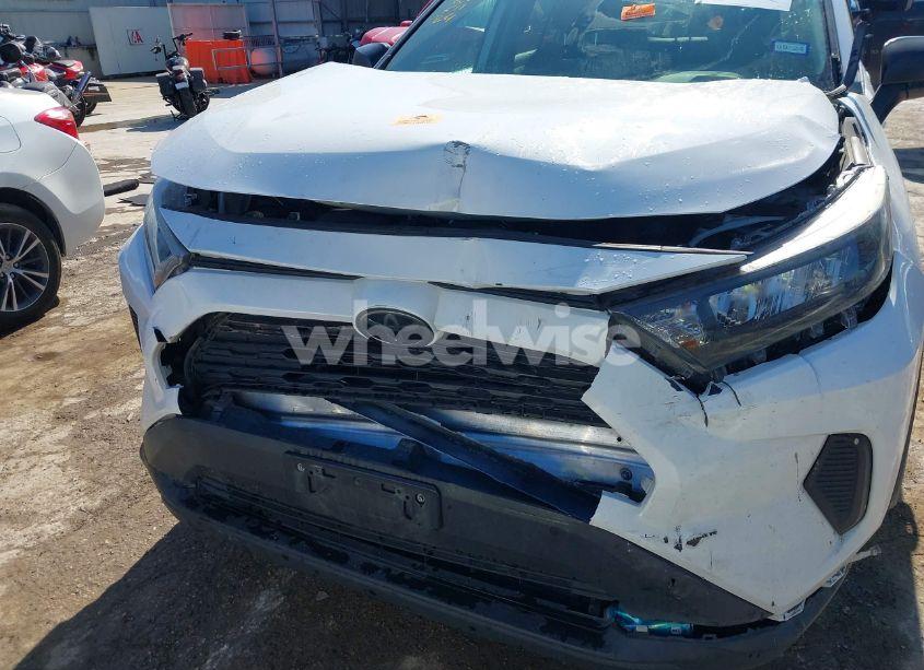 Photo 6 of 2020 Toyota Rav4 LE (VIN 2T3F1RFV7LW124233)