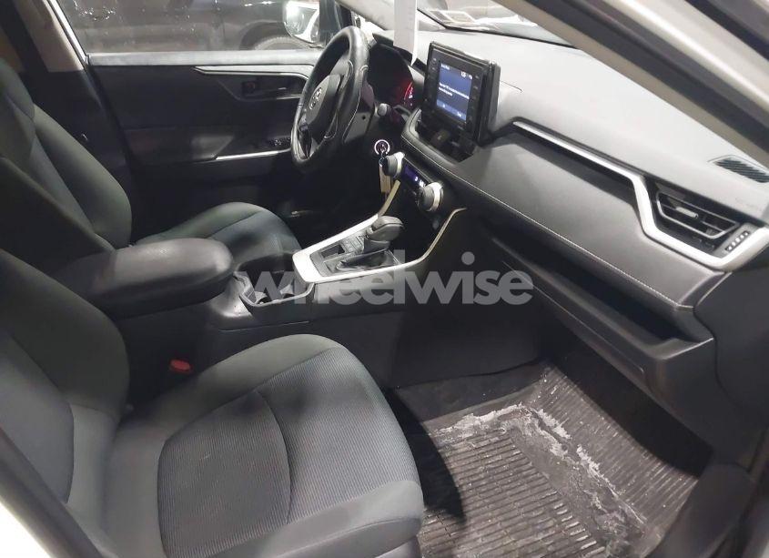 Photo 5 of 2021 Toyota Rav4 LE (VIN 2T3F1RFV7MC242625)