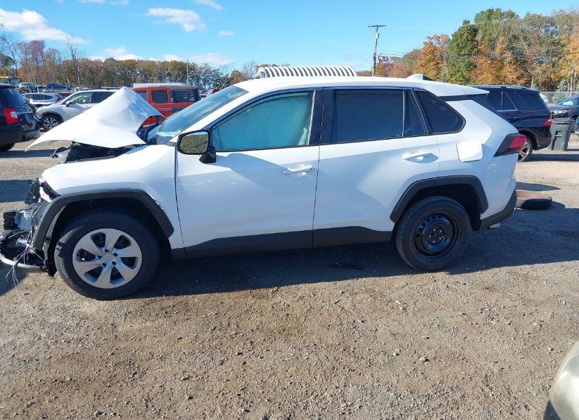 Photo 13 of 2024 Toyota Rav4 LE (VIN 2T3F1RFV7RC406320)