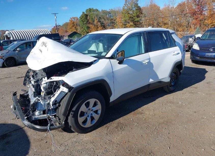 Photo 2 of 2024 Toyota Rav4 LE (VIN 2T3F1RFV7RC406320)