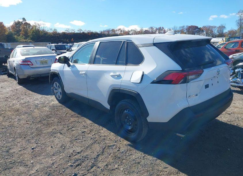 Photo 3 of 2024 Toyota Rav4 LE (VIN 2T3F1RFV7RC406320)