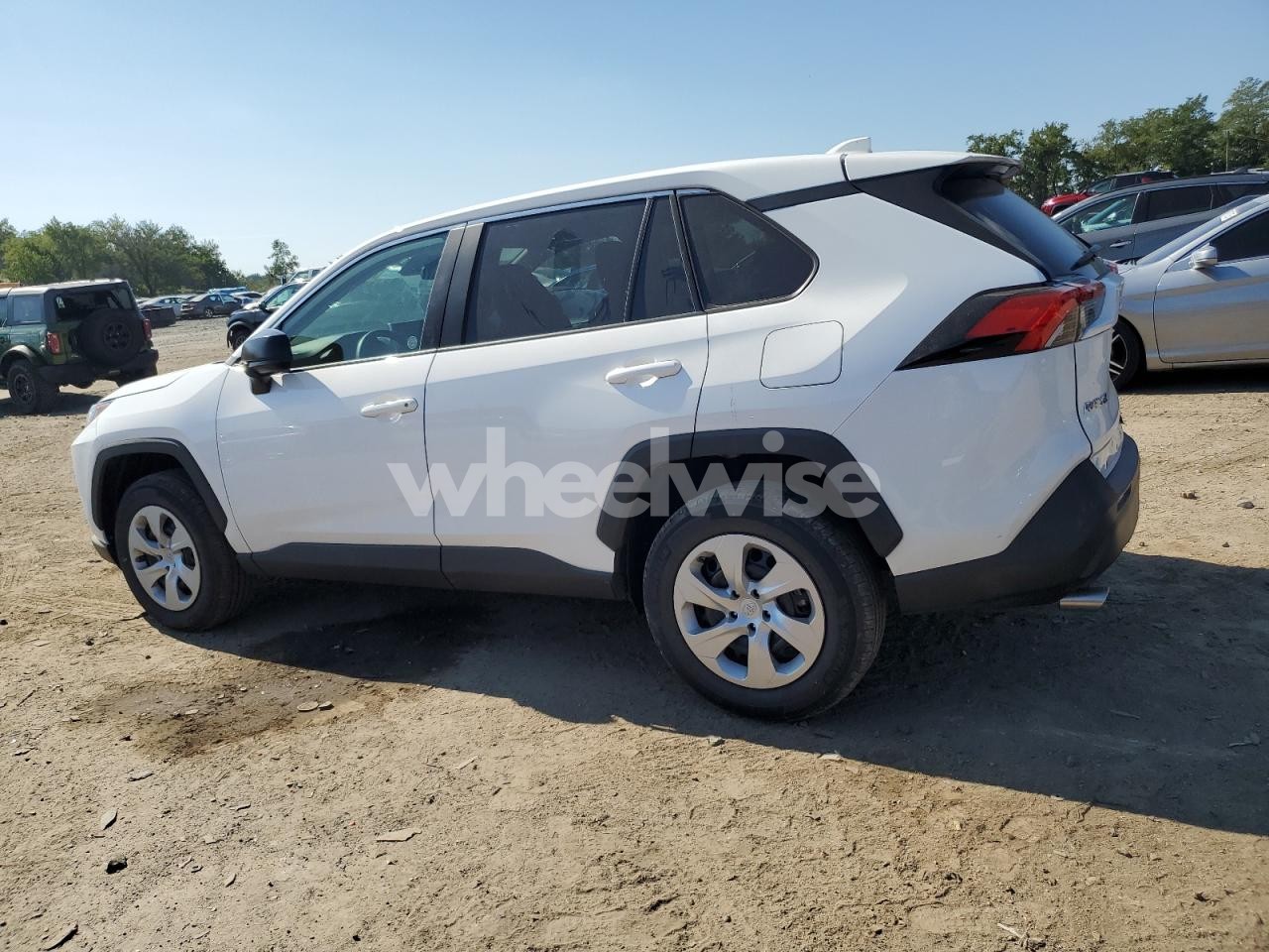 Photo 2 of 2025 TOYOTA RAV4 LE (VIN 2T3F1RFV7SW525523)