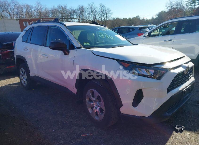2020 Toyota Rav4 LE (VIN 2T3F1RFV8LW091338) main photo