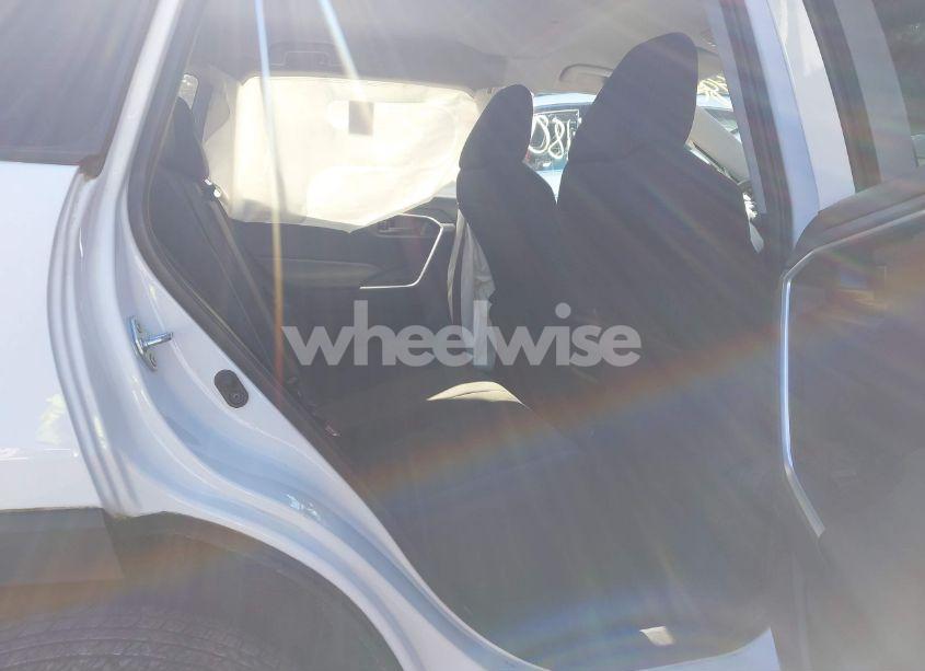 Photo 8 of 2020 Toyota Rav4 LE (VIN 2T3F1RFV8LW091338)