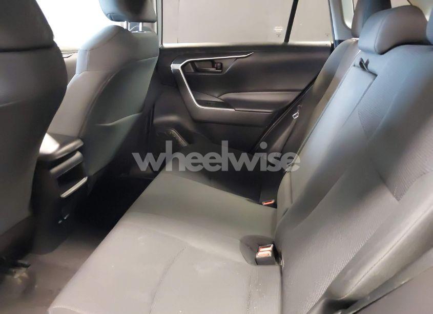 Photo 8 of 2021 Toyota Rav4 LE (VIN 2T3F1RFV8MW165102)