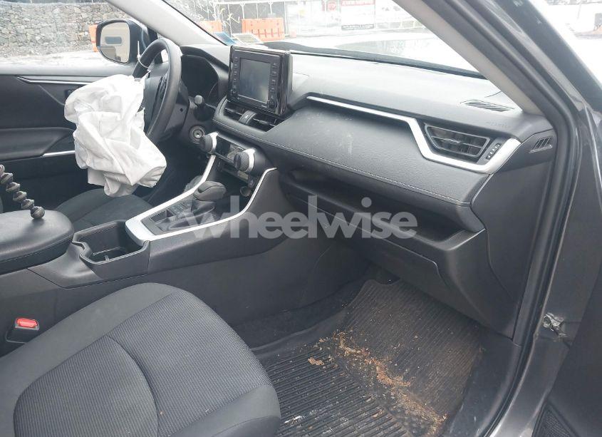 Photo 5 of 2022 Toyota Rav4 LE (VIN 2T3F1RFV8NC281984)