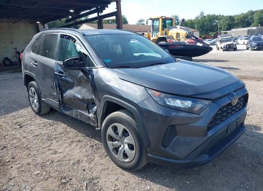 2020 Toyota Rav4 LE (VIN 2T3F1RFV9LW102606) main photo