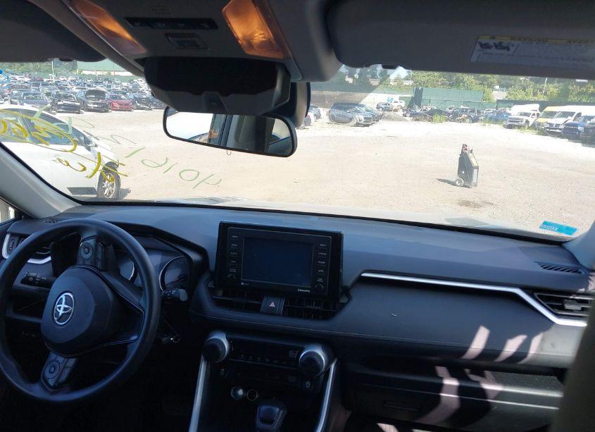 Photo 5 of 2020 Toyota Rav4 LE (VIN 2T3F1RFV9LW102606)