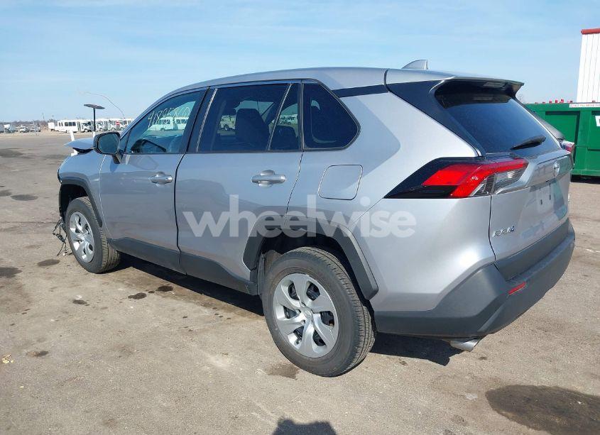 Photo 3 of 2022 Toyota Rav4 LE (VIN 2T3F1RFV9NC276261)