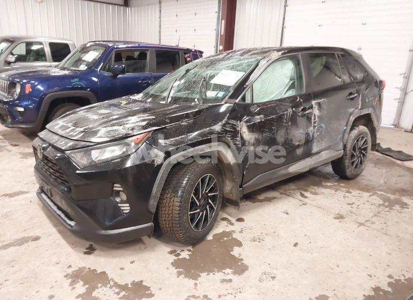 Photo 2 of 2022 Toyota Rav4 LE (VIN 2T3F1RFV9NC280584)