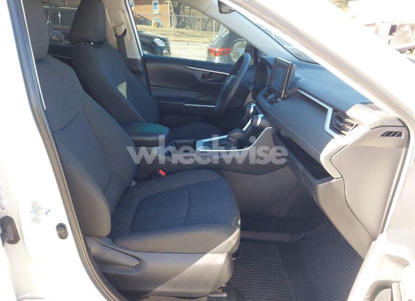 Photo 5 of 2022 Toyota Rav4 LE (VIN 2T3F1RFV9NW310343)