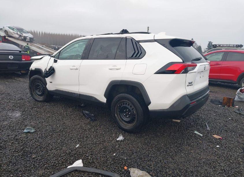 Photo 3 of 2020 Toyota Rav4 LE (VIN 2T3F1RFVXLC100915)