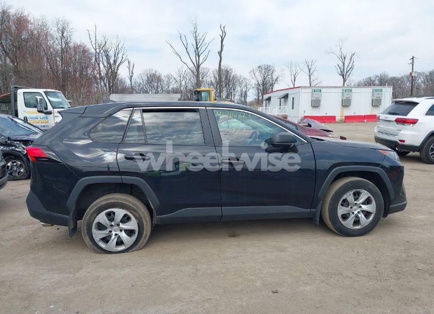 Photo 13 of 2022 Toyota Rav4 LE (VIN 2T3F1RFVXNW294573)