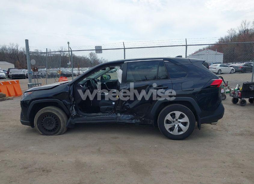 Photo 14 of 2022 Toyota Rav4 LE (VIN 2T3F1RFVXNW294573)