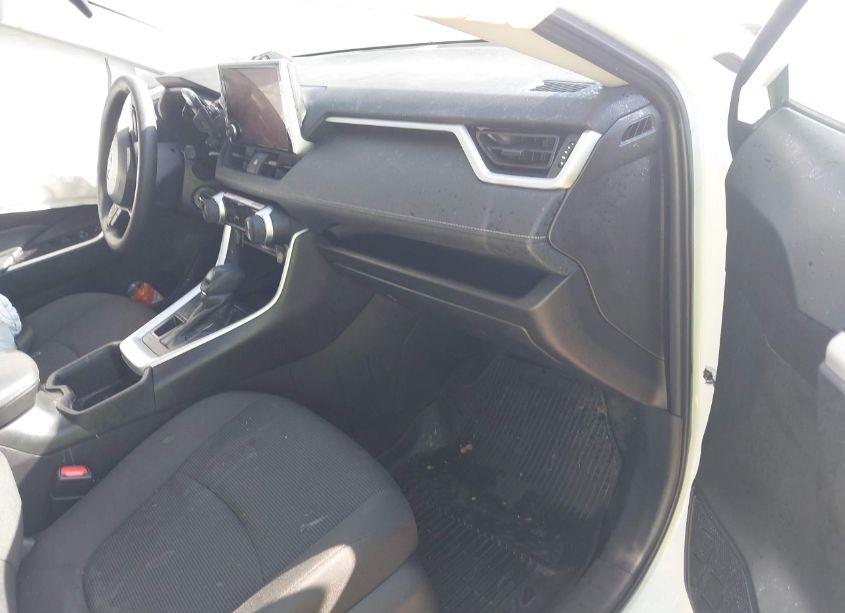 Photo 5 of 2024 Toyota Rav4 LE (VIN 2T3F1RFVXRW454103)