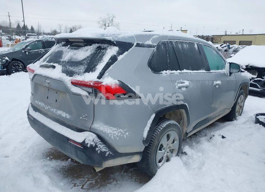 Photo 4 of 2021 Toyota Rav4 LE (VIN 2T3G1RFV0MW187261)