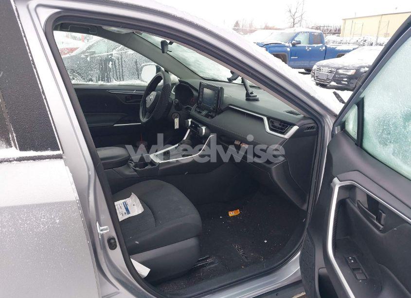 Photo 5 of 2021 Toyota Rav4 LE (VIN 2T3G1RFV0MW187261)