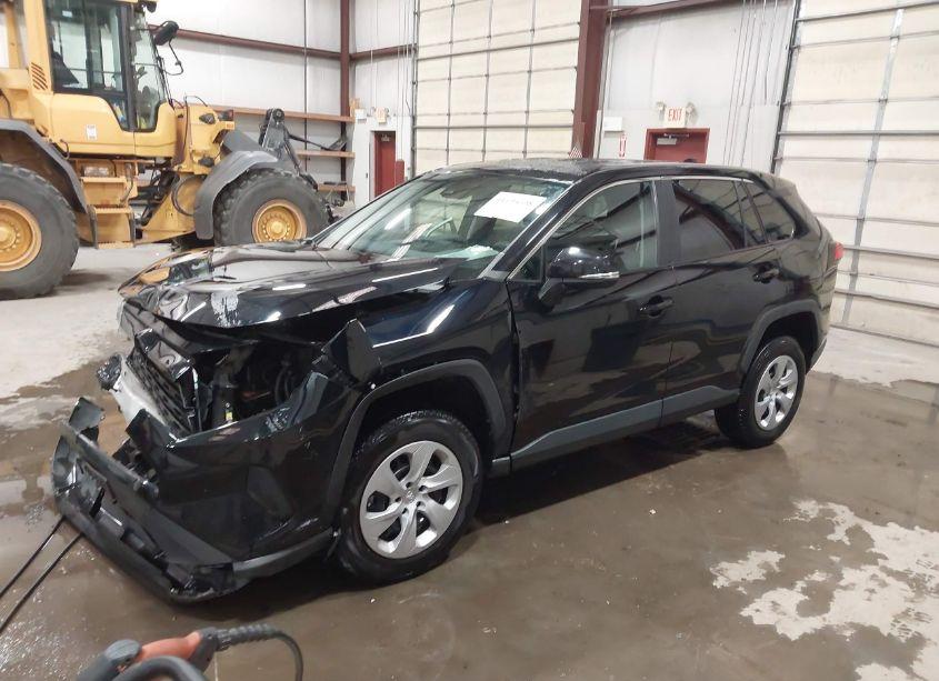 Photo 2 of 2022 Toyota Rav4 LE (VIN 2T3G1RFV0NC320040)