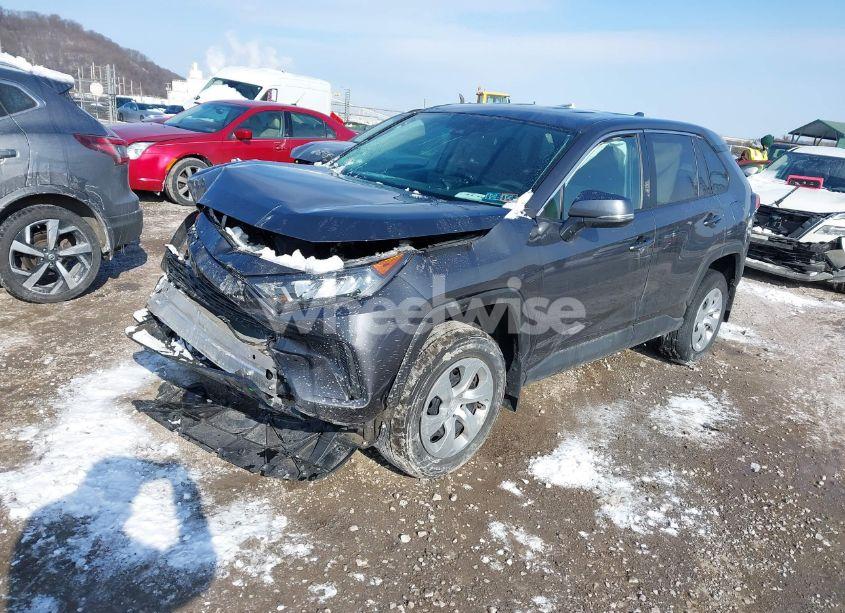 Photo 2 of 2022 Toyota Rav4 LE (VIN 2T3G1RFV0NW313846)