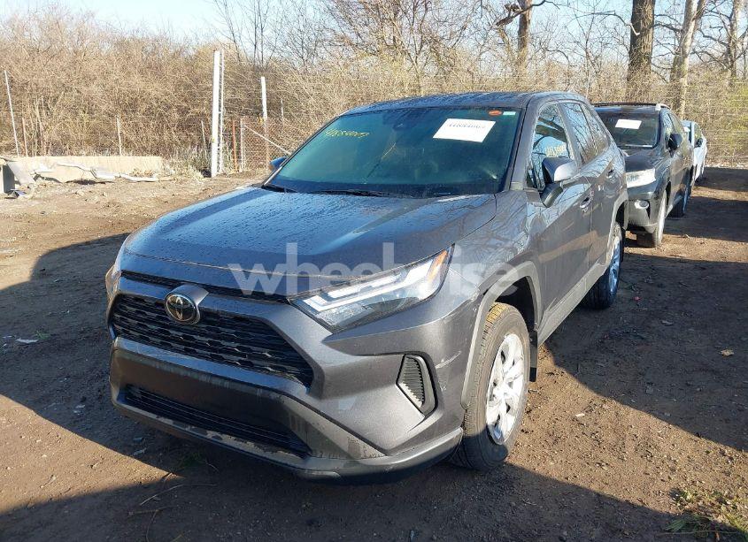 Photo 2 of 2024 Toyota Rav4 LE (VIN 2T3G1RFV0RW485221)