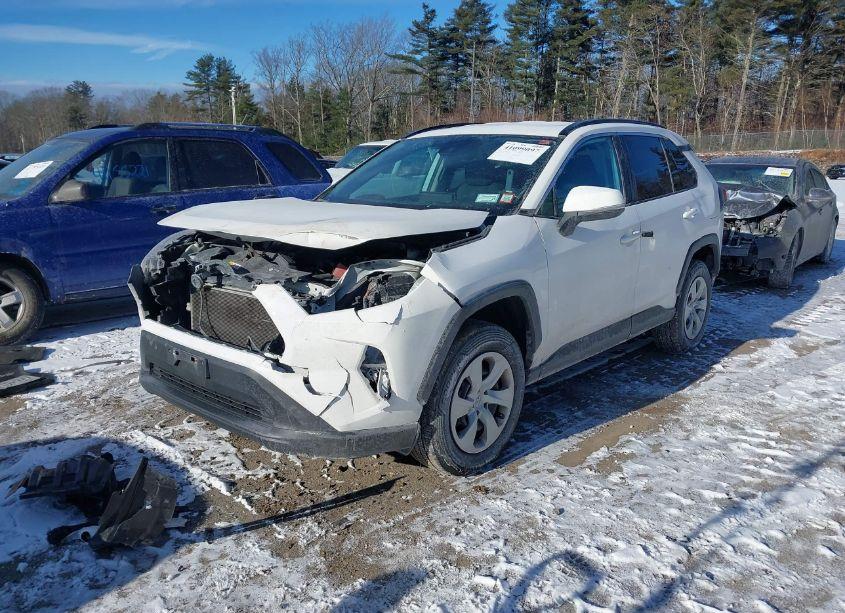 Photo 2 of 2020 Toyota Rav4 LE (VIN 2T3G1RFV1LW108470)
