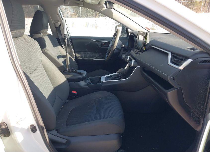 Photo 5 of 2020 Toyota Rav4 LE (VIN 2T3G1RFV1LW108470)