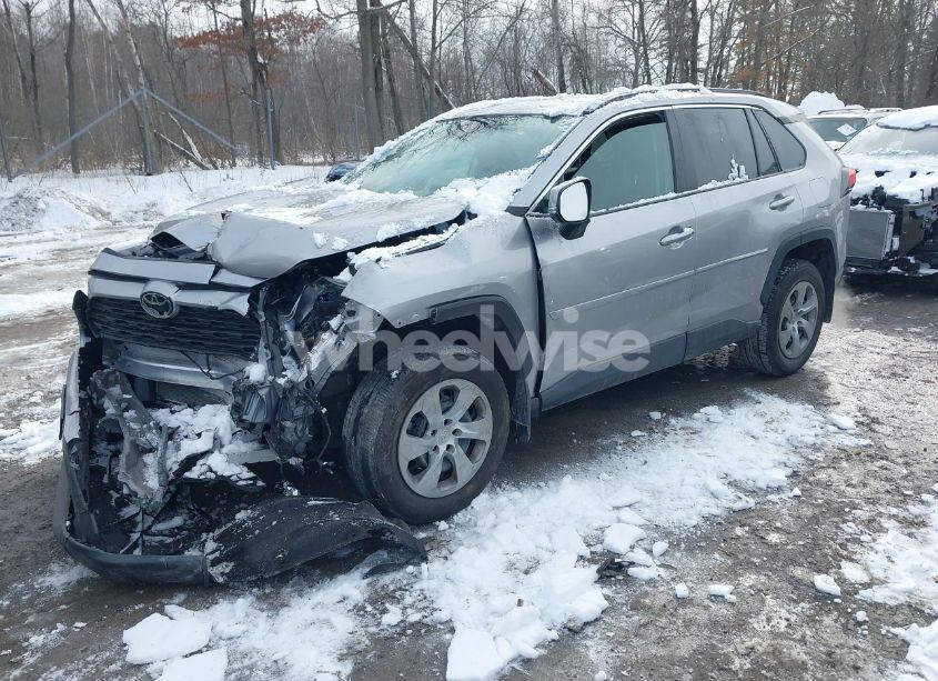 Photo 2 of 2021 Toyota Rav4 LE (VIN 2T3G1RFV1MC194821)