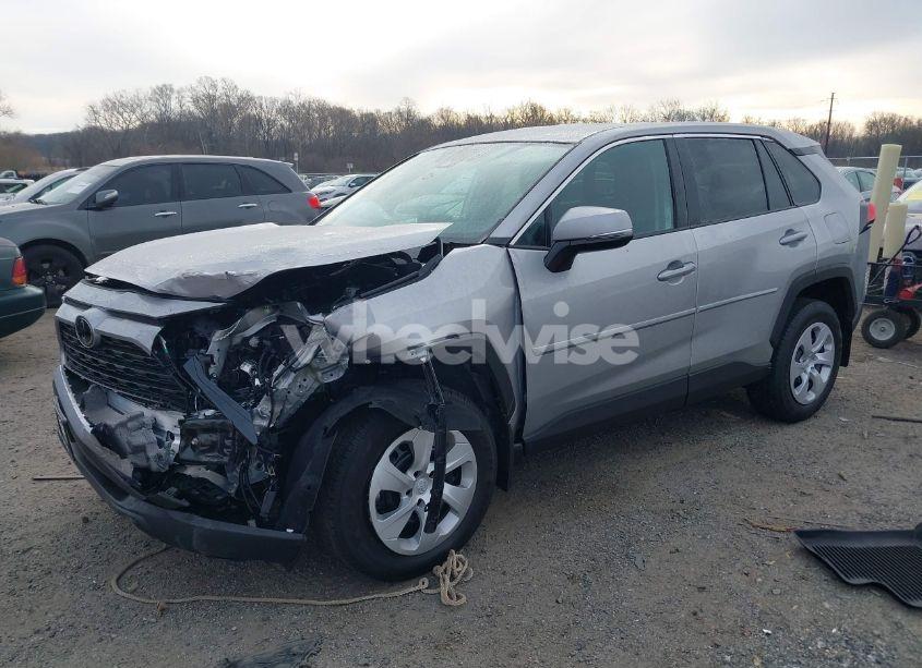 Photo 2 of 2024 Toyota Rav4 LE (VIN 2T3G1RFV1RC482426)