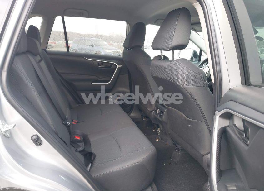 Photo 8 of 2024 Toyota Rav4 LE (VIN 2T3G1RFV1RC482426)