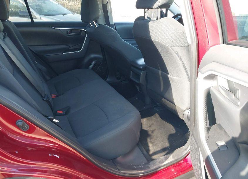 Photo 8 of 2019 Toyota Rav4 LE (VIN 2T3G1RFV2KC034492)