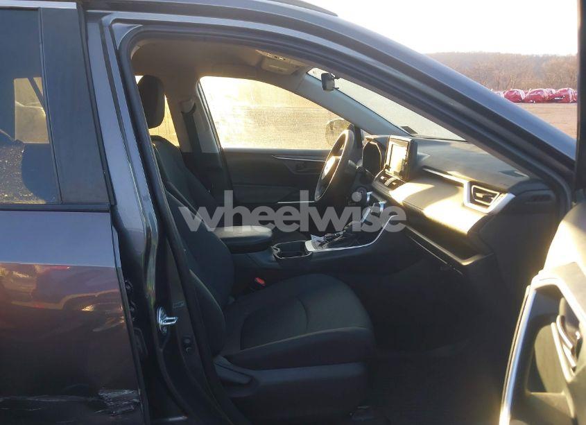 Photo 5 of 2020 Toyota Rav4 LE (VIN 2T3G1RFV2LC080244)
