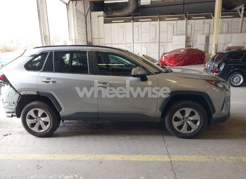 Photo 14 of 2020 Toyota Rav4 LE (VIN 2T3G1RFV2LW091792)