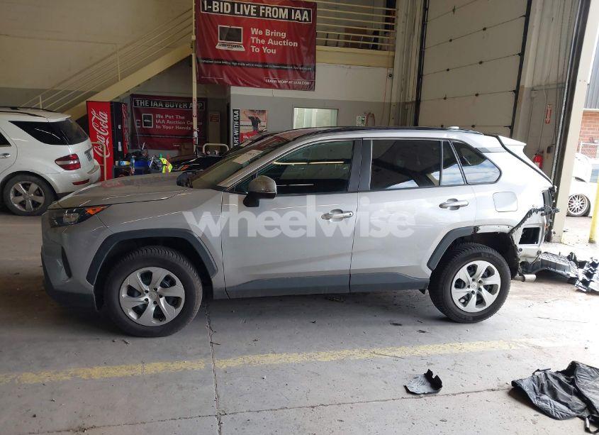 Photo 15 of 2020 Toyota Rav4 LE (VIN 2T3G1RFV2LW091792)