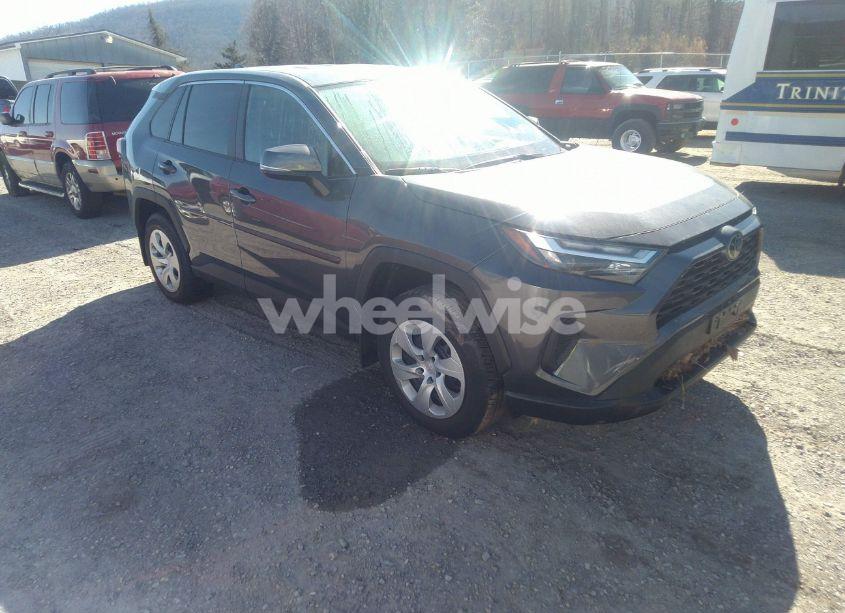 2024 Toyota Rav4 LE (VIN 2T3G1RFV2RC456353) main photo