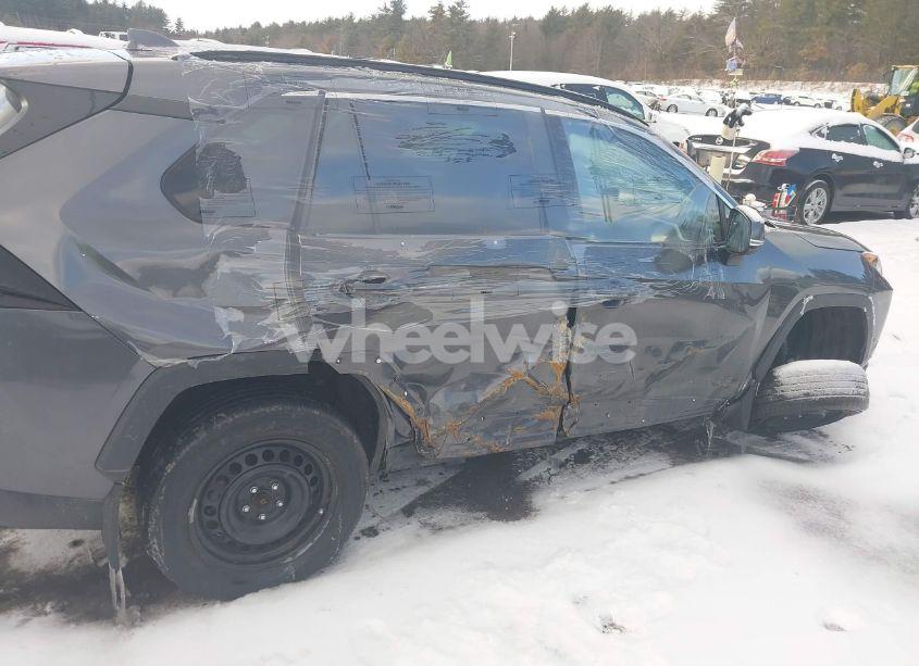 Photo 6 of 2020 Toyota Rav4 LE (VIN 2T3G1RFV3LC131248)