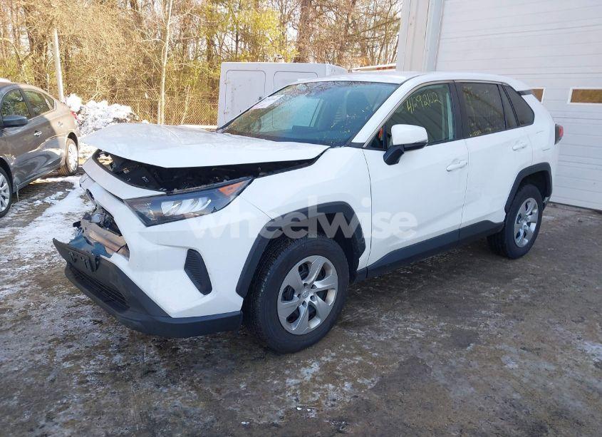 Photo 2 of 2022 Toyota Rav4 LE (VIN 2T3G1RFV3NW261211)